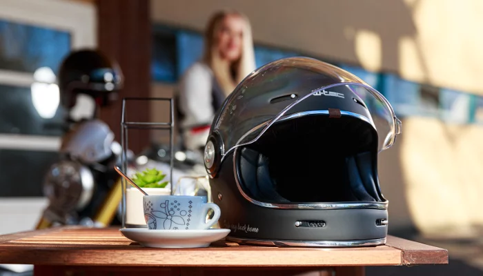 Kaski Cafe Racer - duch przeszłości, inżynieria przyszłości