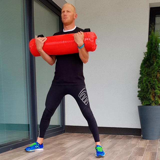 Worek treningowy napełniany wodą inSPORTline FitBag Aqua XL ∙ 51 kg maksymalnie ∙ 4 uchwyty neoprenowe ∙ mobilny trening siłowy