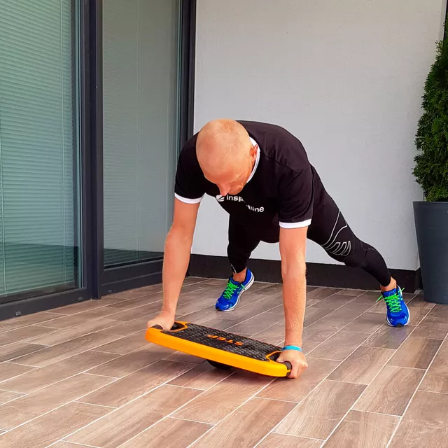 Wielofunkcyjny step do aerobiku inSPORTline Multifun ∙ z platformą balansu ∙ 3,6 kg ∙ antypoślizgowy ∙ stabilne nóżki ∙ nośność 200 kg - Czarny/pomarańczowy