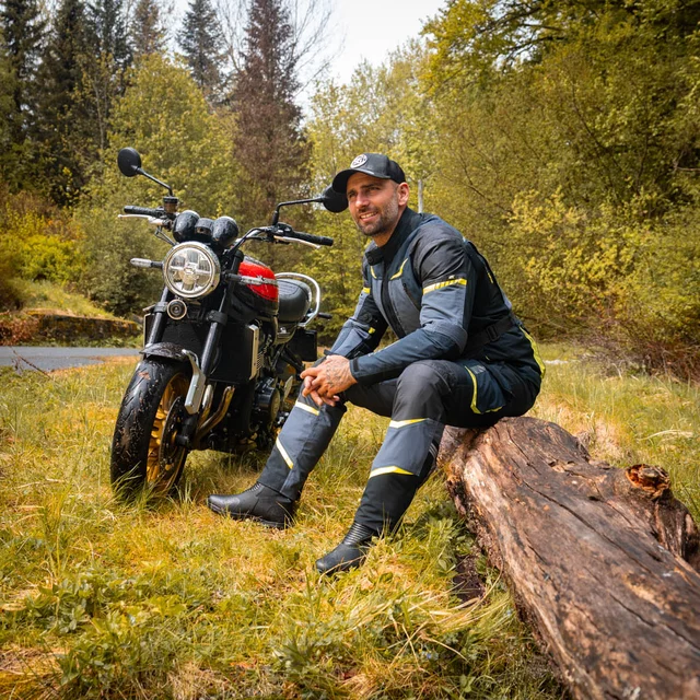 Kurtka motocyklowa W-TEC Modock ∙ trójwarstwowa ∙ wypinana podpinka ∙ membrana wodoodporna ∙ ochraniacze CE ∙ wentylacja AirVent