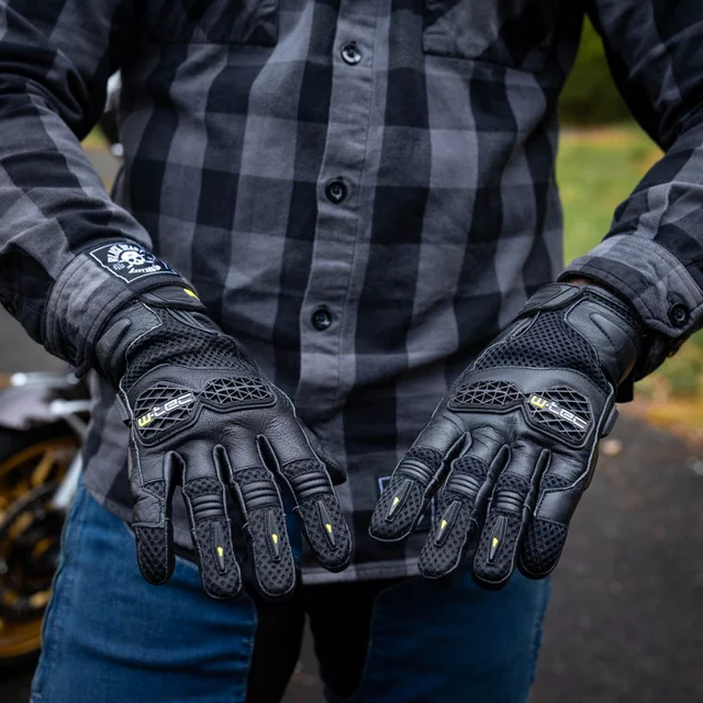 Rękawice motocyklowe W-TEC Kosor ∙ skórzane z protektorami tpu ∙ przewiewna mesh ∙ wzmocniona dłoń ∙ zapięcie na rzep - Czarny