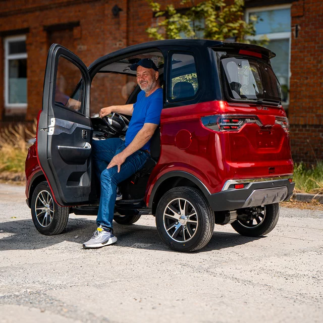 Czterokołowiec elektryczny W-TEC Tuligo ∙ 2-osobowy ∙ prędkość 45 km/h ∙ zasięg 80 km ∙ kamera cofania ∙ dach panoramiczny