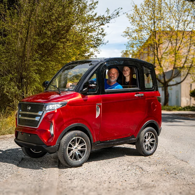 Czterokołowiec elektryczny W-TEC Tuligo ∙ 2-osobowy ∙ prędkość 45 km/h ∙ zasięg 80 km ∙ kamera cofania ∙ dach panoramiczny