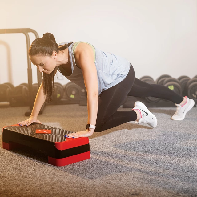Step do ćwiczeń fitness regulowany inSPORTline AS150 ∙ nośność 200 kg ∙ antypoślizgowa powierzchnia ∙ lekki 2,32 kg