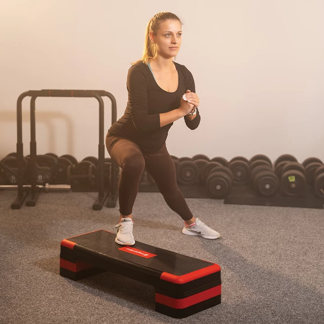 Step fitness / aerobik inSPORTline AS250 ∙ 3 poziomy wysokości ∙ antypoślizgowy ∙ stabilne nóżki ∙ lekki 4,2 kg