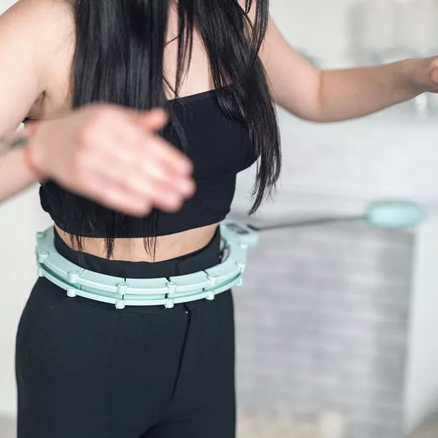 Hula hop z obciążeniem inSPORTline Weight Hoop Lite 69–135 cm ∙ magnetyczne wypustki ∙ ekran LCD ∙ regulowany obwód