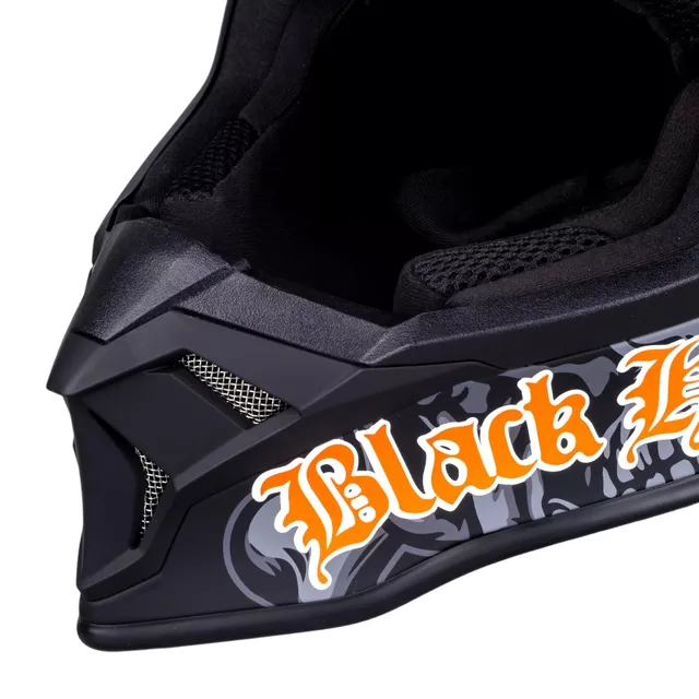 Kask motocrossowy W-TEC Black Heart Harzdorf ∙ off-road ∙ certyfikat ECE 22.06 ∙ skorupa termoplastyczna ∙ regulowany daszek ∙ wyjmowana wyściółka