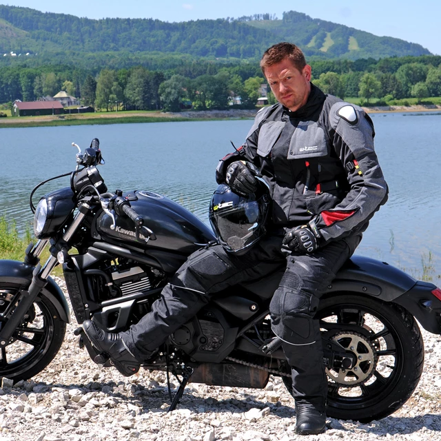 Skórzane buty motocyklowe W-TEC Bangoff - Czarny