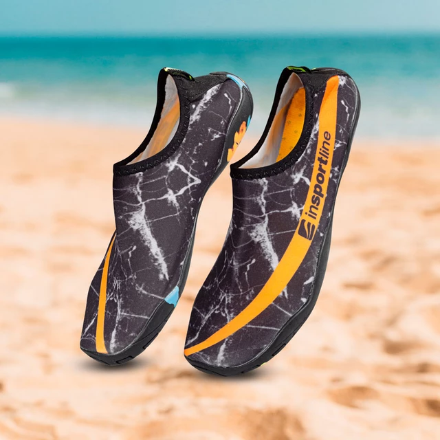 Buty kąpielowe inSPORTline Granota ∙ unisex ∙ ochrona przed jeżowcami ∙ waga 125 g ∙ szybkoschnące ∙ perforowane podeszwy ∙ antypoślizgowa podeszwa