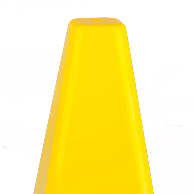 Pachołki treningowe inSPORTline Alfabet ∙ zestaw 26 szt. ∙ plastikowe z literami A-Z ∙ wys. 23 cm ∙ do ćwiczeń szybkościowych