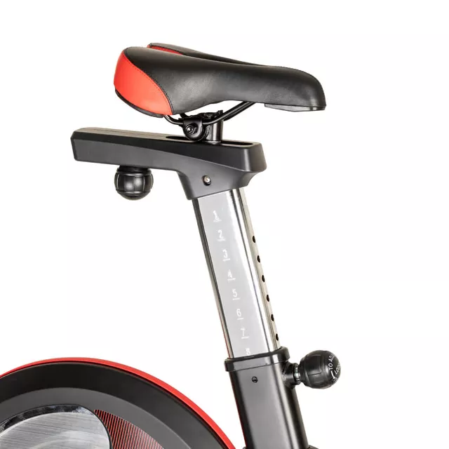 Rower spinningowy inSPORTline Drakkaris ∙ koło zamachowe 18 kg ∙ nośność 130 kg ∙ cichy napęd pasowy ∙ 8 poziomów oporu ∙ kółka transportowe