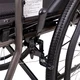 Lekki składany wózek inwalidzki inSPORTline Jakesully ∙ waga 13 kg ∙ nośność 100 kg ∙ mechanizm składania ∙ koła obrotowe ∙ blokada bezpieczeństwa