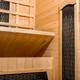 Sauna na podczerwień inSPORTline Mettsa 100 ∙ 4 promienniki ceramiczne ∙ chromoterapia 7 kolorów ∙ Bluetooth ∙ jonizator