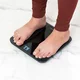 Inteligentna waga łazienkowa inSPORTline Syncale 20 ∙ smart ∙ 14 wartości ciała ∙ bluetooth ∙ fitdays ∙ nośność 180 kg ∙ szkło hartowane