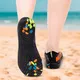 Buty kąpielowe inSPORTline Granota ∙ unisex ∙ ochrona przed jeżowcami ∙ waga 125 g ∙ szybkoschnące ∙ perforowane podeszwy ∙ antypoślizgowa podeszwa