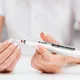 Elektryczny pilnik do paznokci inSPORTline Kreluca ∙ wielofunkcyjny zestaw do manicure ∙ regulowana prędkość ∙ ładowanie USB